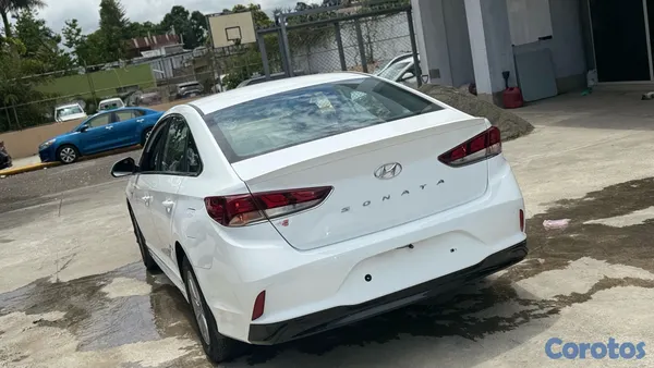 2021 Hyundai Sonata — foto 4 / 10
