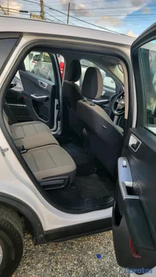 2020 Ford Escape — foto 6 / 10