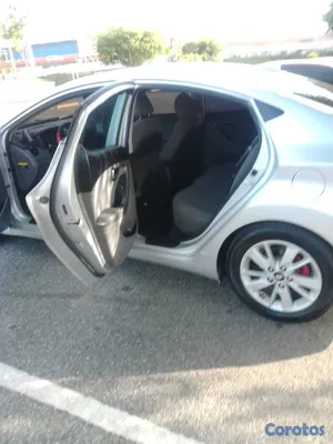 2016 Hyundai Elantra — foto 4 / 18