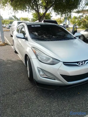 2016 Hyundai Elantra — foto 10 / 18