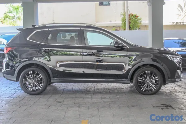 2026 Mg RX5 Luxury — foto 6 / 11