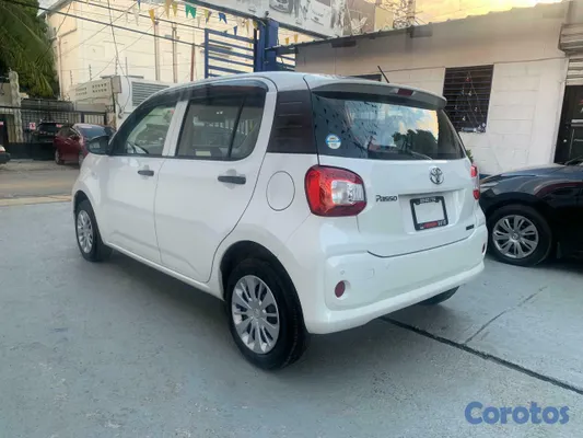2020 Toyota Passo — foto 3 / 10