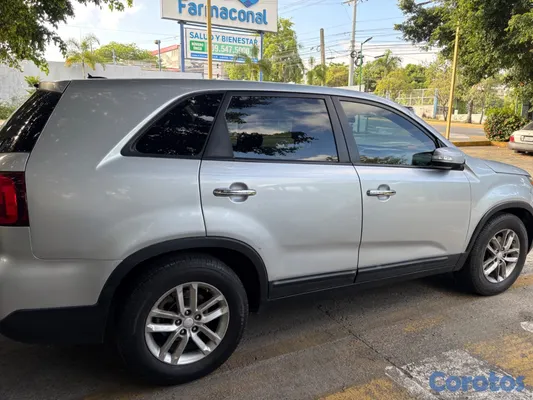 2014 Kia Sorento — foto 6 / 10