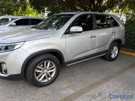 2014 Kia Sorento — foto 9 / 10