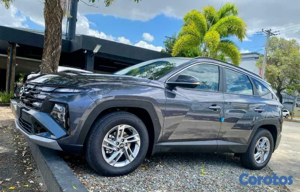 2025 Hyundai Tucson — foto 8 / 9