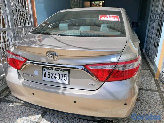 2015 Toyota Camry — foto 3 / 4