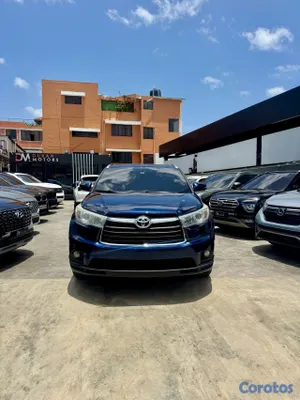2016 Toyota Highlander — foto 2 / 13