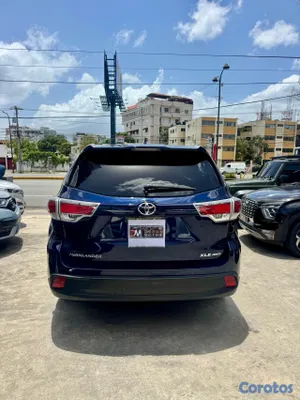 2016 Toyota Highlander — foto 6 / 13