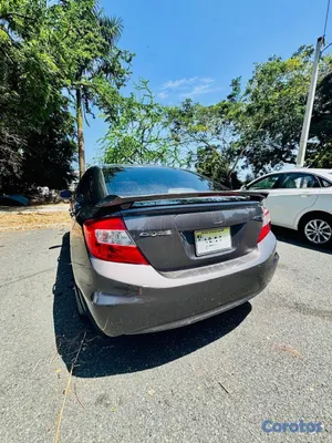 2012 Honda Civic — foto 10 / 19
