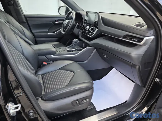 2022 Toyota Highlander — foto 4 / 10
