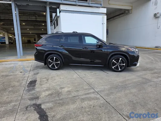 2022 Toyota Highlander — foto 9 / 10