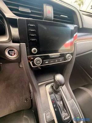 2020 Honda Civic — foto 15 / 20