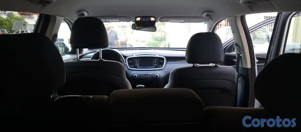 2020 Kia Sorento — foto 5 / 12