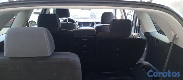 2020 Kia Sorento — foto 10 / 12