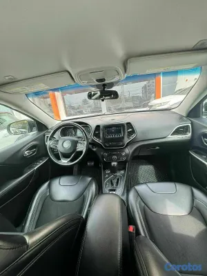 2019 Jeep Cherokee — foto 5 / 9