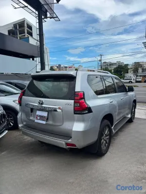 2018 Toyota Land Cruiser Prado — foto 7 / 10
