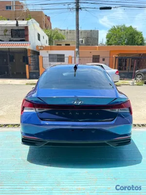 2021 Hyundai Elantra — foto 5 / 10