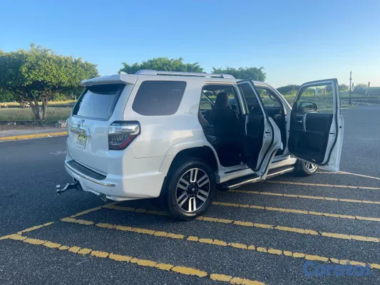 2019 Toyota 4 Runner — foto 4 / 4