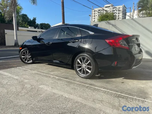 2020 Honda Civic — foto 3 / 9