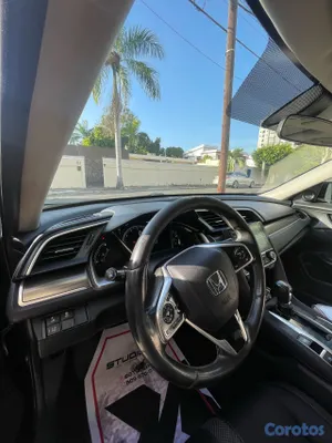 2020 Honda Civic — foto 8 / 9