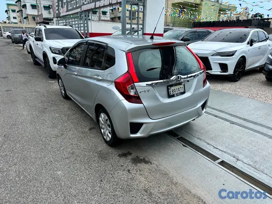 2015 Honda Fit — foto 4 / 9
