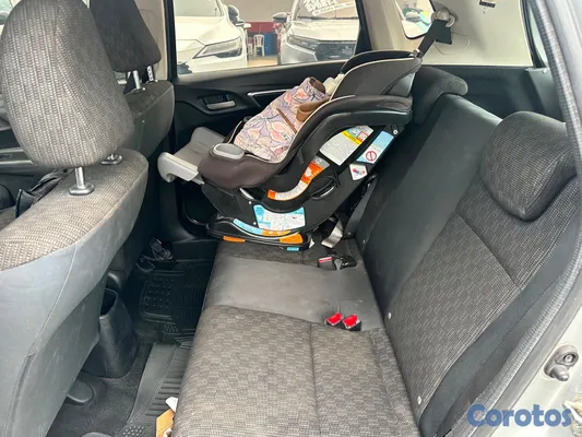 2015 Honda Fit — foto 7 / 9