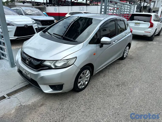 2015 Honda Fit — foto 8 / 9