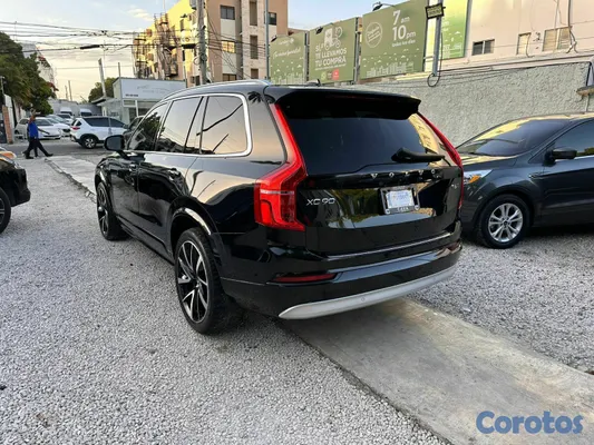 2022 Volvo Xc90 — foto 3 / 10