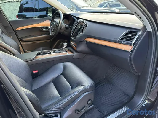2022 Volvo Xc90 — foto 5 / 10