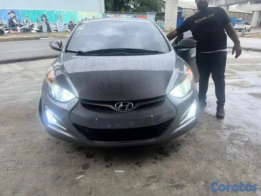 2015 Hyundai Avante — foto 8 / 9