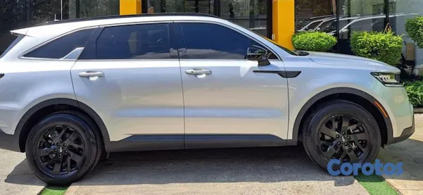 2021 Kia Sorento — foto 8 / 10