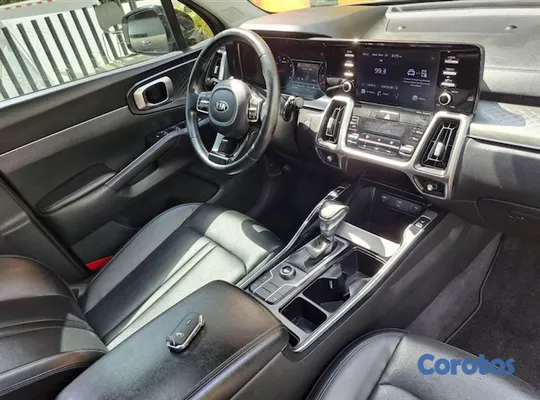 2021 Kia Sorento — foto 9 / 10