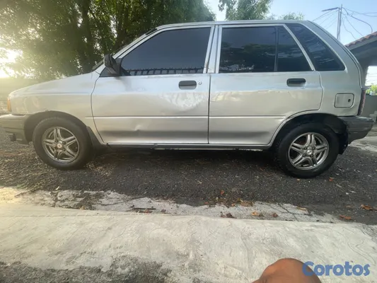 2000 Ford Festiva 2000 | Con Aire 🥶 | Gasolina | — foto 6 / 7