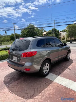 2009 Hyundai Santa Fe — foto 8 / 10