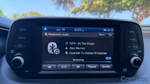 2020 Hyundai Santa Fe — foto 15 / 19