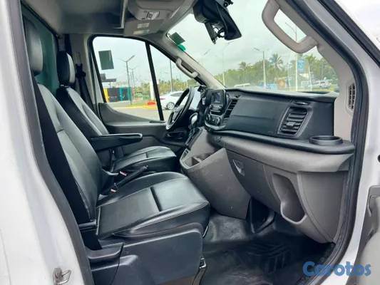 2020 Ford Transit — foto 3 / 10