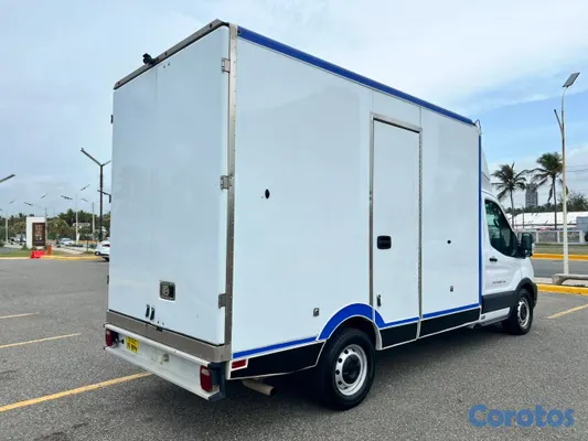 2020 Ford Transit — foto 9 / 10