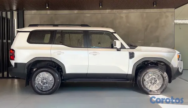 2027 Toyota Land Cruiser Prado — foto 3 / 12