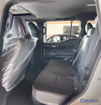 2027 Toyota Land Cruiser Prado — foto 6 / 12