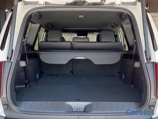 2027 Toyota Land Cruiser Prado — foto 8 / 12