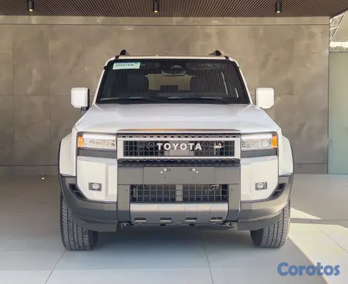 2027 Toyota Land Cruiser Prado — foto 12 / 12