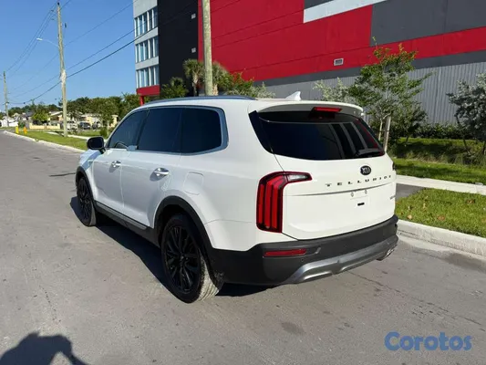 2020 Kia Telluride — foto 2 / 20