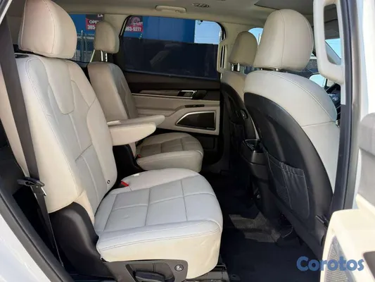 2020 Kia Telluride — foto 7 / 20