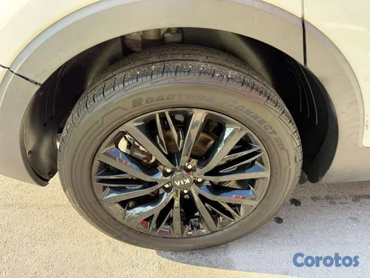 2020 Kia Telluride — foto 16 / 20