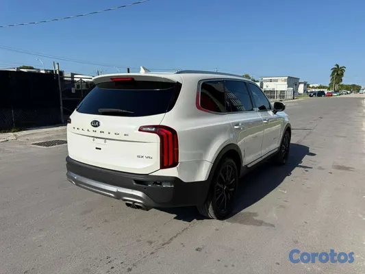 2020 Kia Telluride — foto 18 / 20