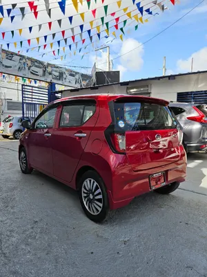 2019 Daihatsu Mira — foto 3 / 9
