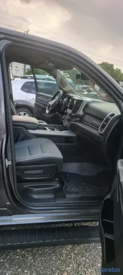 2020 Dodge Ram — foto 2 / 10