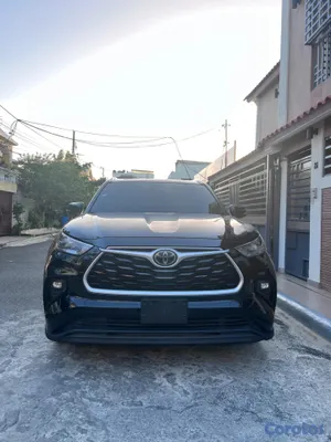 2020 Toyota Highlander — foto 3 / 6