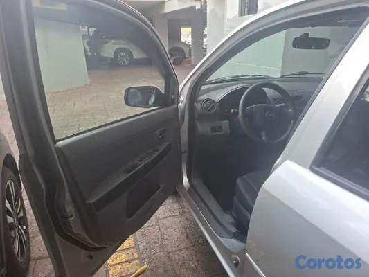 2007 Mazda Demio — foto 8 / 9