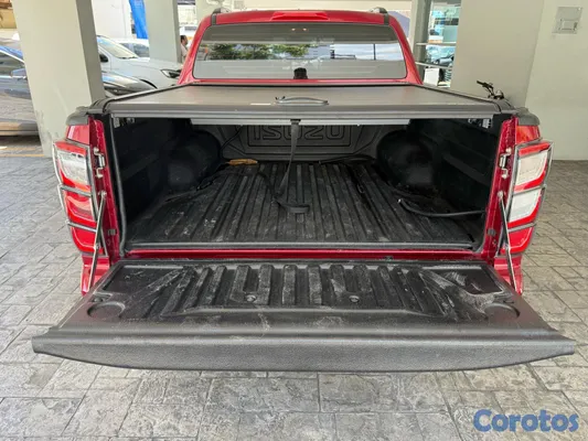 2026 Isuzu Dmax — foto 10 / 11